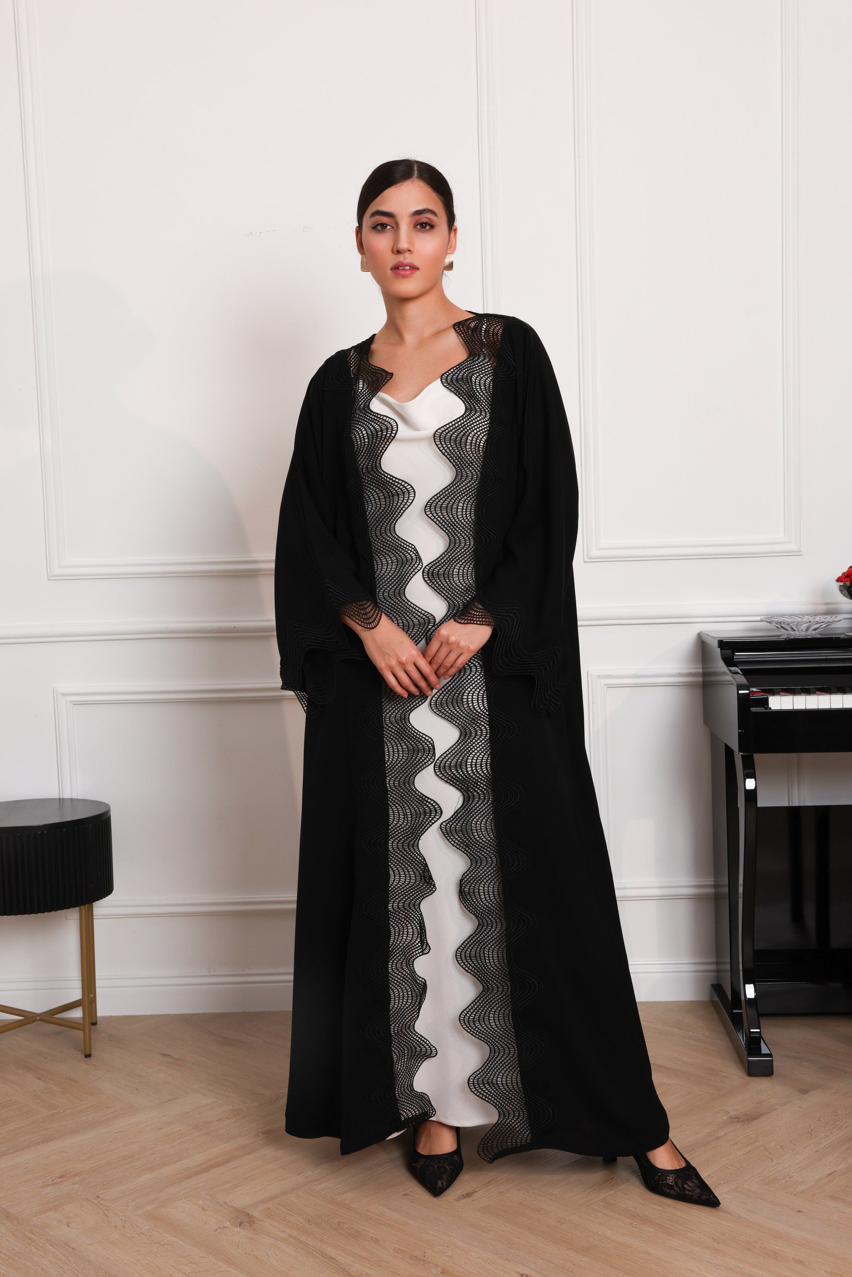 Jameela-Lace Abaya